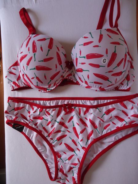 Conjunto estampa pimenta