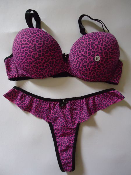 Conjunto onça pink