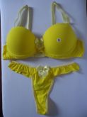 Conjunto amarelo