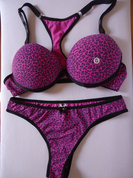 Conjunto onça pink