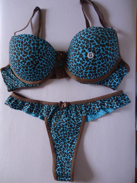Conj. azul turquesa onça c/ marrom
